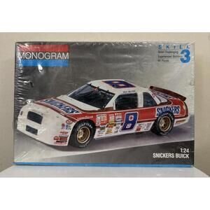 Monogram Kit #2940 Snickers Brand Buick #8 Stock Car 1:24 NEW - NASCAR